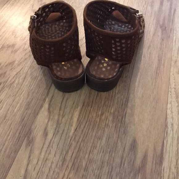 Women’s sandals - Picture 2 of 3